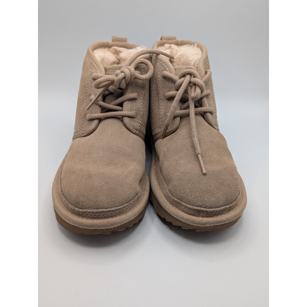UGG Neumel II Kids Boots Size 1 Sand Suede Shearling Chukka Booties 1017320K - Picture 2 of 7